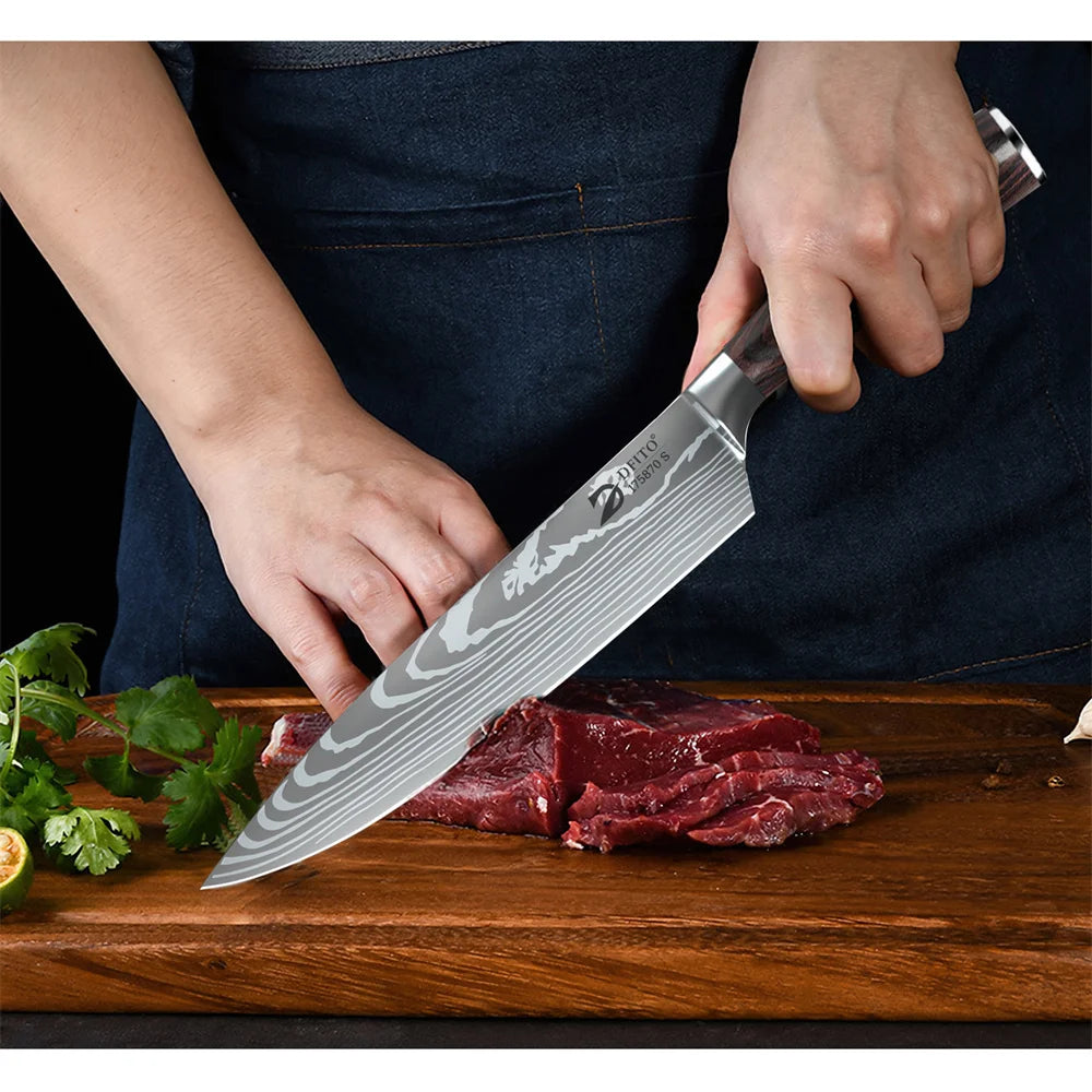 8 Piece Damascus Steel Kitchen Knife Set with Bag